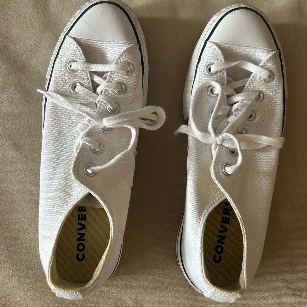 Chuck Taylor All Star Low-Top Platform Sneaker